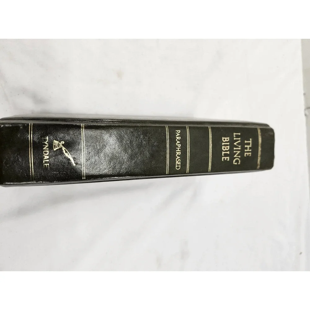 The Living Bible Paraphrased Tyndale House 1974 Vintage Green Hardcover Bible